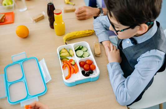 7 hacks for packing the most energizing school lunches for your kids (plus some ideas too!)