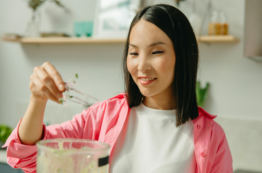 A parent’s guide to greens powder for kids