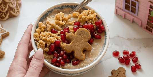 Gingerbread Smoothie Bowl