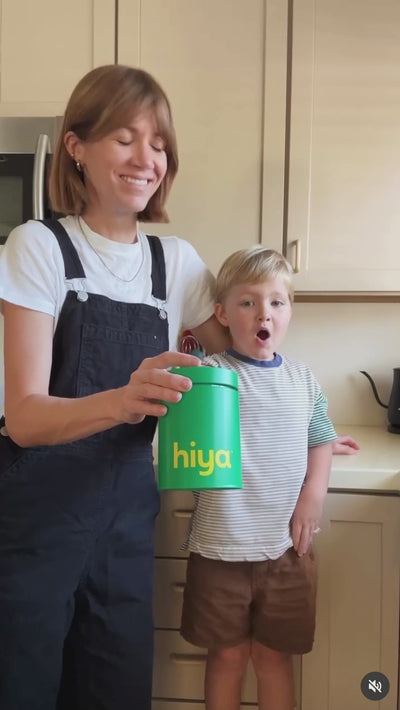 Video showing Hiya kid making greens and drinking it.